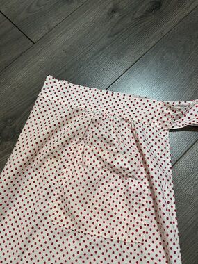 Vintage White Apron with Red Polka Dots and Waist Tie & pocket